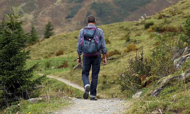 Hiking in Moisture-Wicking Clothing